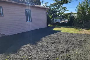 692 N Elliott St, Coquille, OR 97423 - Photo 28