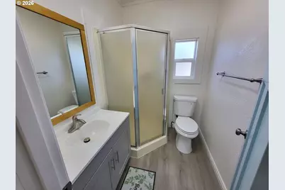 692 N Elliott St, Coquille, OR 97423 - Photo 18