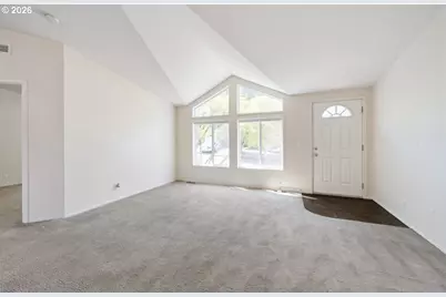 4802 SE 133rd Dr, Portland, OR 97236 - Photo 4