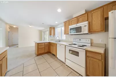 4802 SE 133rd Dr, Portland, OR 97236 - Photo 8