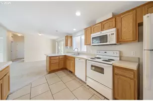 4802 SE 133rd Dr, Portland, OR 97236 - Photo 8