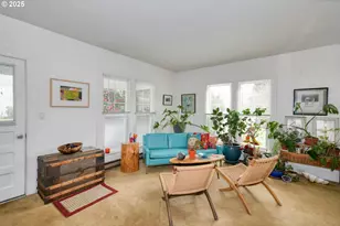 345 E 1st St, Yamhill, OR 97148 - Photo 6