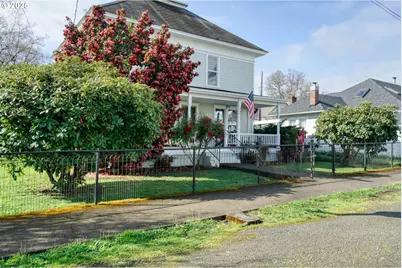 345 E First St, Yamhill, OR 97148 - Photo 12