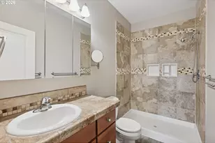 3870 Summerlinn Dr, West Linn, OR 97068 - Photo 22