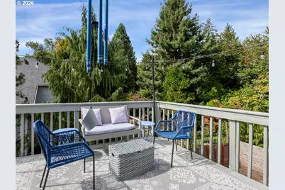 8411 SE Clatsop Ct, Portland, OR 97266 - Photo 4