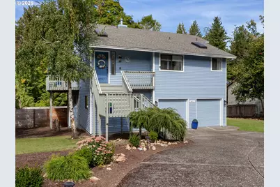 8411 SE Clatsop Ct, Portland, OR 97266 - Photo 1