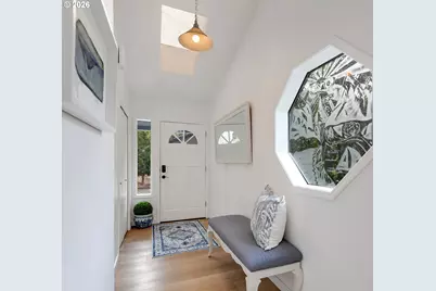 8411 SE Clatsop Ct, Portland, OR 97266 - Photo 8