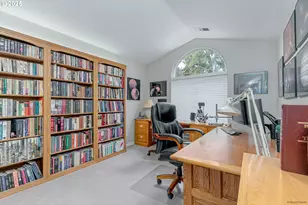 14732 SE Duke St, Portland, OR 97236 - Photo 32