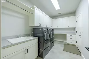 3812 Siletz St, Eugene, OR 97408 - Photo 12