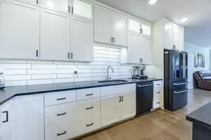 3812 Siletz St, Eugene, OR 97408 - Photo 28
