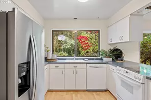 1269 Rockinghorse Ln, Lake Oswego, OR 97034 - Photo 14