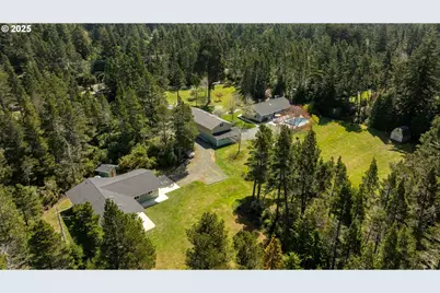 55654 Prosper Jct Rd, Bandon, OR 97411 - Photo 4