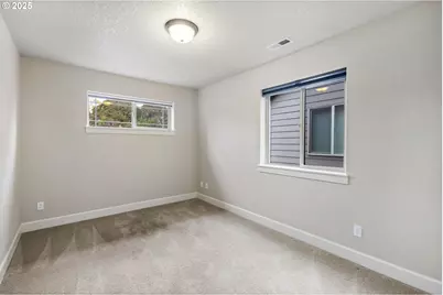 8826 SW Spruce St, Portland, OR 97223 - Photo 20