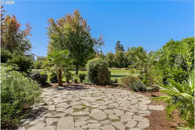 2815 Hazelnut Dr, Woodburn, OR 97071 - Photo 6