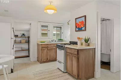 4405 SE Alder St, Portland, OR 97215 - Photo 26