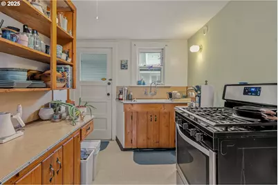 4405 SE Alder St, Portland, OR 97215 - Photo 10
