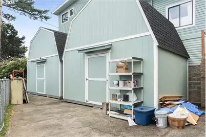 741 Pacific Ave, Brookings, OR 97415 - Photo 34