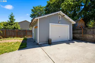 911 T St, Vancouver, WA 98661 - Photo 26