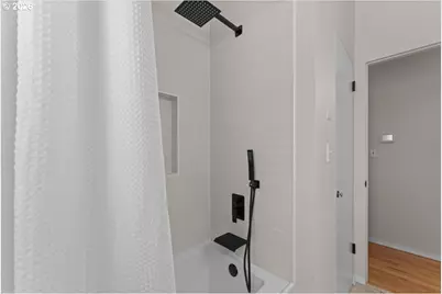 13547 NE Sacramento St, Portland, OR 97230 - Photo 26