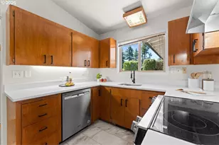13547 NE Sacramento St, Portland, OR 97230 - Photo 22