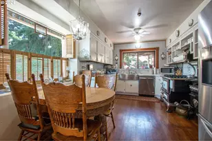 608 W 6th St, The Dalles, OR 97058 - Photo 12