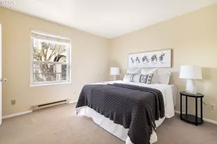 310 NW Uptown Terrace, Portland, OR 97210 - Photo 18