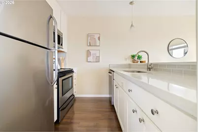 310 NW Uptown Ter #2B, Portland, OR 97210 - Photo 14