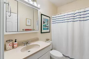 526 W Lincoln St, Bingen, WA 98605 - Photo 26