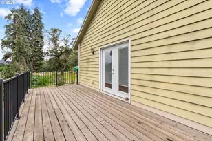 526 W Lincoln St, Bingen, WA 98605 - Photo 18