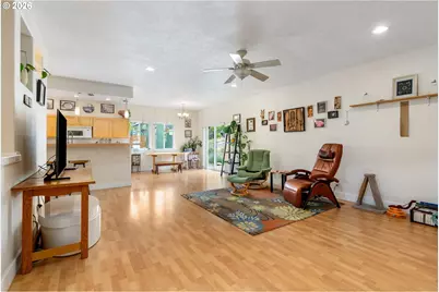 526 W Lincoln St, Bingen, WA 98605 - Photo 6