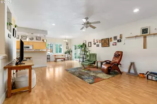 526 W Lincoln St, Bingen, WA 98605 - Photo 6
