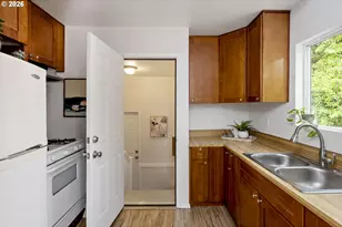 4524 NE Going St, Portland, OR 97218 - Photo 26