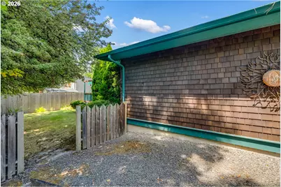 7335 SW 68th Ave, Portland, OR 97223 - Photo 34