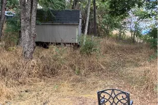 1932 NE Commercial Ave, Roseburg, OR 97470 - Photo 12