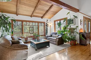 1867 Fircrest Dr, Eugene, OR 97403 - Photo 8