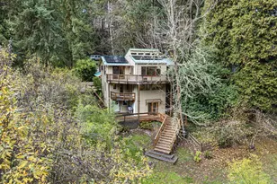 1867 Fircrest Dr, Eugene, OR 97403 - Photo 48