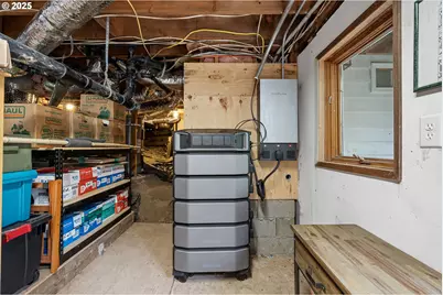 1867 Fircrest Dr, Eugene, OR 97403 - Photo 44