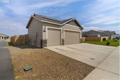 280 NW Double Eagle Ave, Madras, OR 97741 - Photo 32