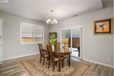 390 S 8th St, Carlton, OR 97111 - Photo 14