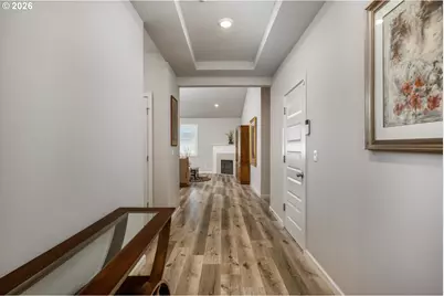 390 S 8th St, Carlton, OR 97111 - Photo 4