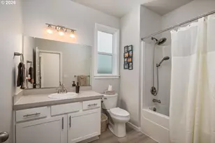390 S 8th St, Carlton, OR 97111 - Photo 26