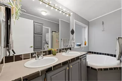 39000 NW Shermans Mill Rd, North Plains, OR 97133 - Photo 18