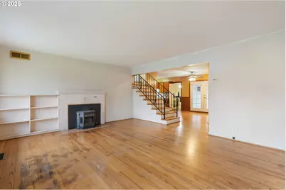 3607 SE 130th Ave, Portland, OR 97236 - Photo 4