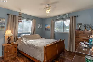 225 SE Stevenson Ave, Myrtle Creek, OR 97457 - Photo 18