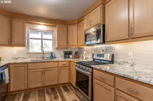 225 SE Stevenson Ave, Myrtle Creek, OR 97457 - Photo 12