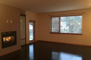 7910 SW 31st Ave, Portland, OR 97219 - Photo 4