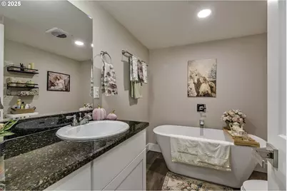 507 N 19th Ave #99, Cornelius, OR 97113 - Photo 26