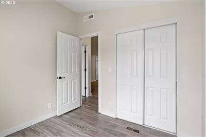 9700 SW Tualatin Rd #18, Tualatin, OR 97062 - Photo 16