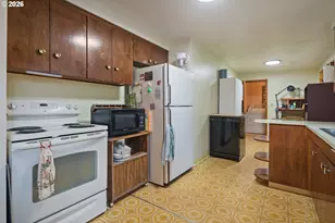 5291 10th St SE, Salem, OR 97306 - Photo 8