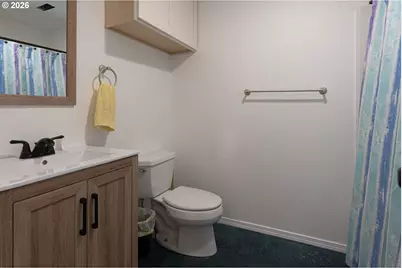 645 SE 4th St, Newport, OR 97365 - Photo 44